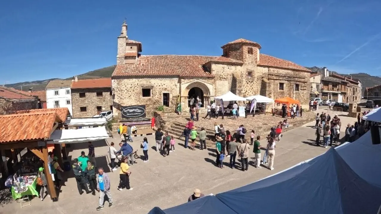 La Feria del Libro de Bustares (Guadalajara) aunará a más de 30 autores y artesanos el sábado