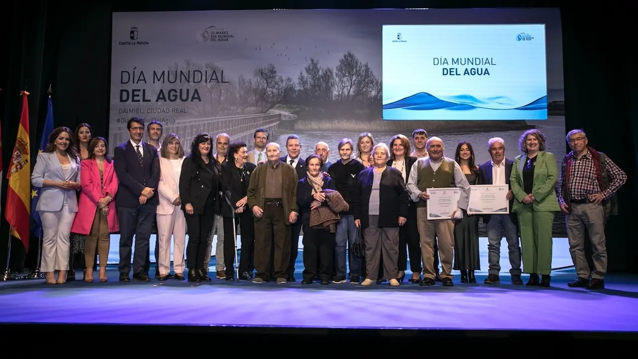 El presidente de Castilla-La Mancha, Emiliano García-Page, ha presidido en Daimiel (Ciudad Real) el acto institucional con motivo del Día Mundial del Agua