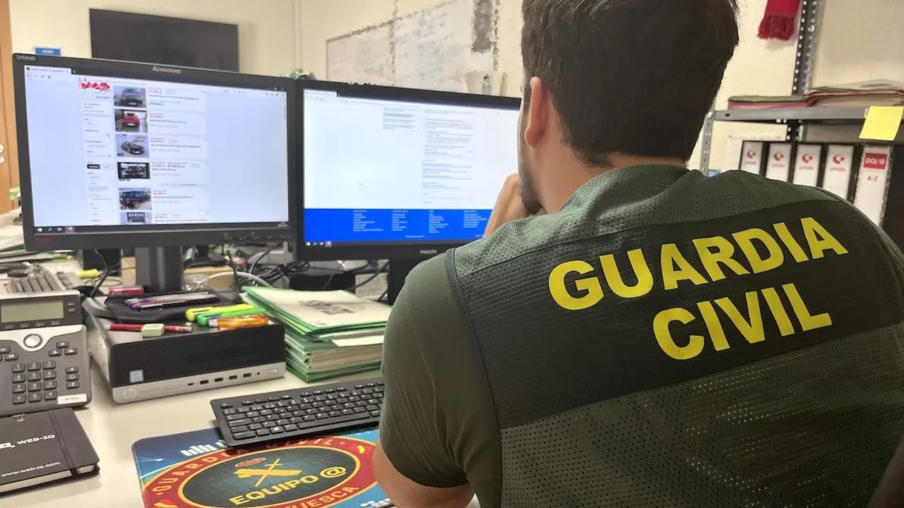 Investigado por comprar tecnología por 3.000 euros con una tarjeta robada