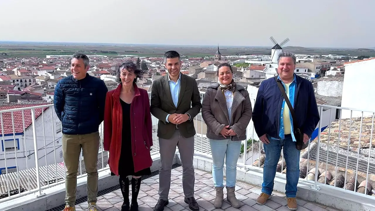 Inaugurado el nuevo mirador de la Sierra de los Molinos de Campo de Criptana (Ciudad Real)