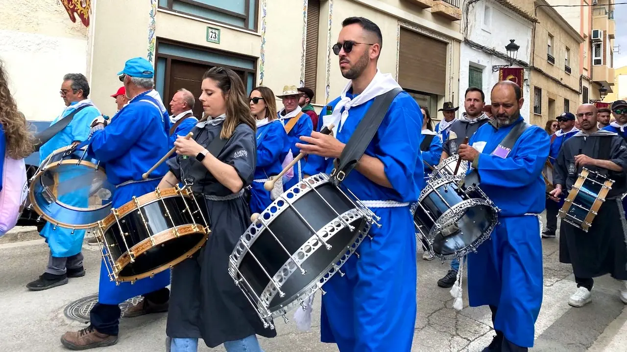 Tobarra, el pueblo albaceteño que no cambia la hora para mantener sus tradiciones - EFE/Dolores Carcelén, tamborada, tambores, semana santa,&nbsp;