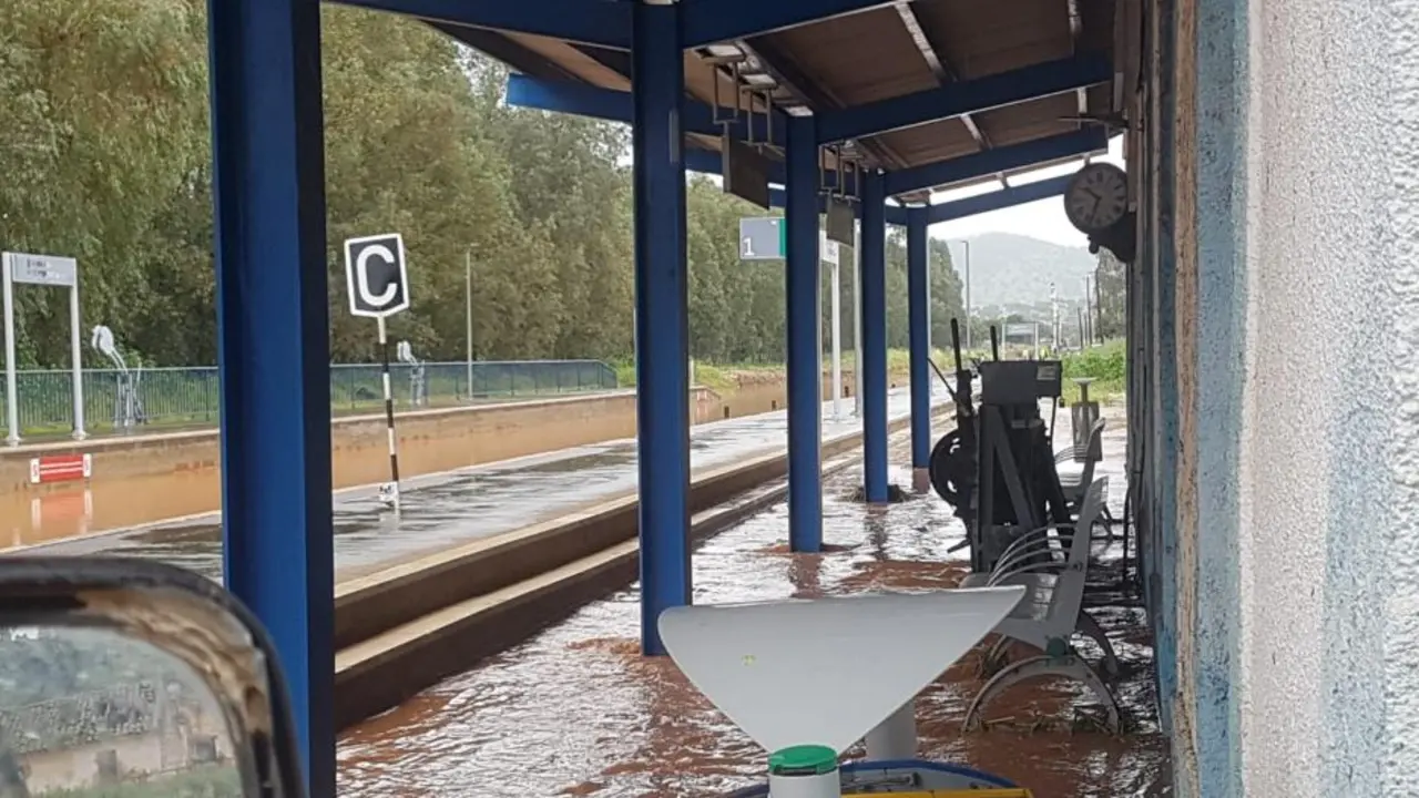 Abierta al tráfico la vía férrea Ciudad Real-Badajoz interrumpida por un desbordamiento