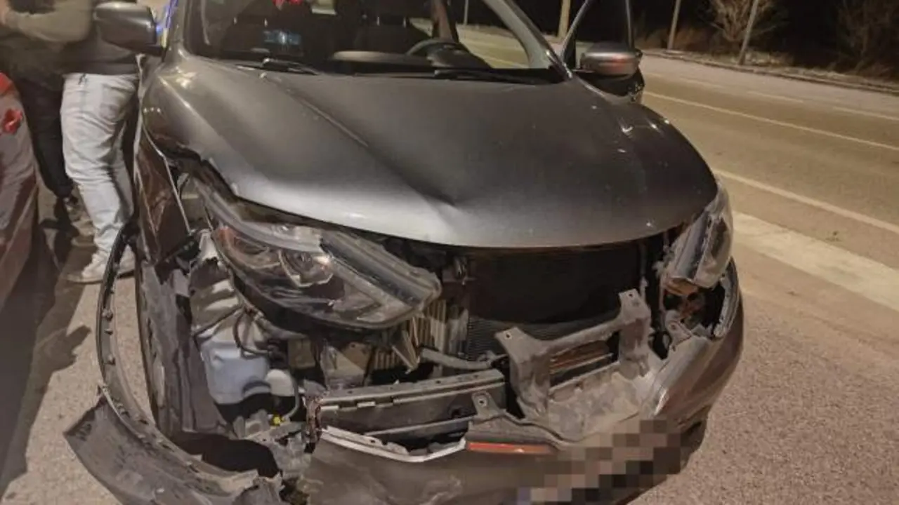 Un móvil olvidado en un accidente permite resolver un gran robo de armas y joyas