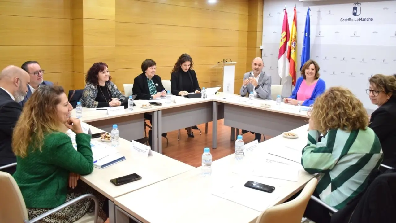 El Consejo de Diálogo Social evalúa el desarrollo de estrategias económicas y de empleo