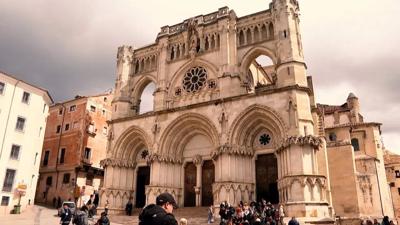 Un 'grafiti' oculto de 800 años de antigüedad podría demostrar el parentesco entre las catedrales de Cuenca y Burgos