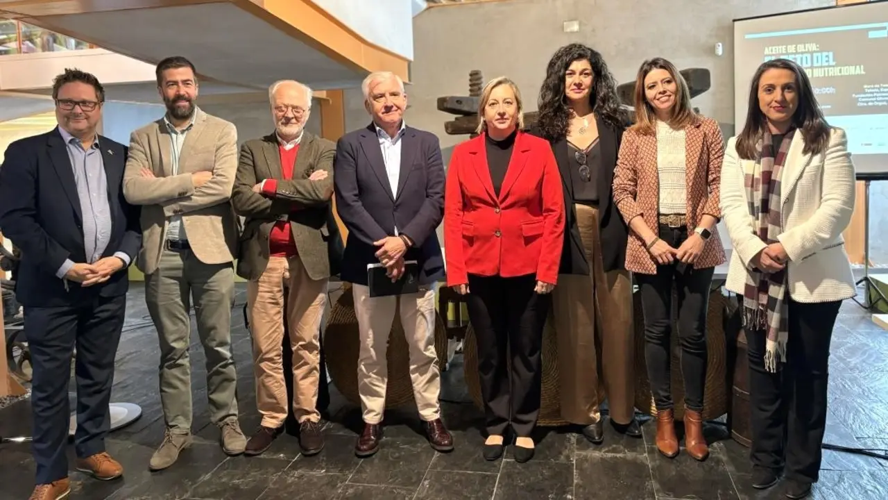 La directora general de Producción Agroalimentaria y Cooperativas, Elena Escobar, en la jornada 'Aceite de oliva: el reto del etiquetado nutricional'