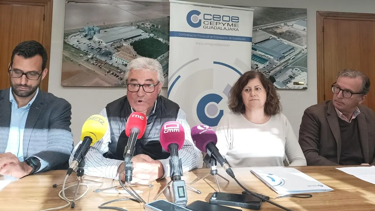 Agricultores, empresarios y regantes reclaman la conexión del Sorbe con Alcorlo