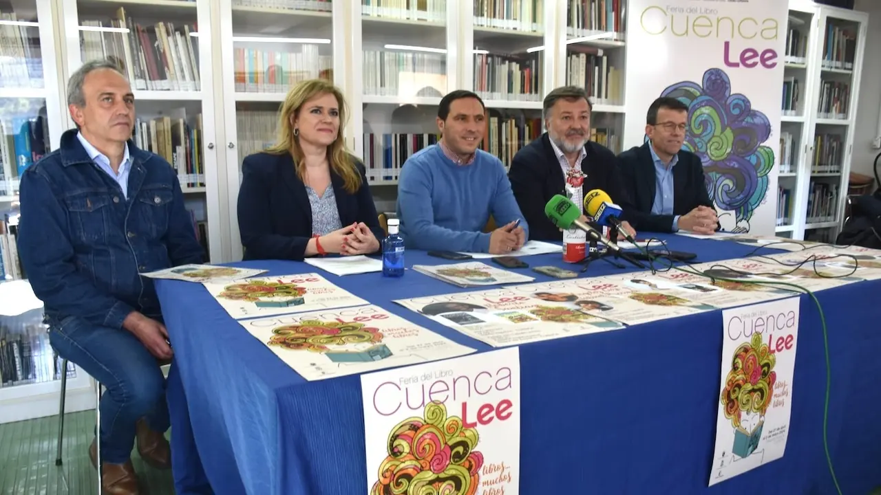 Manuel Jabois, Sonsoles Ónega, Rayder o Luis Landero, en la Feria del Libro de Cuenca. En la imagen un instante de la presentación