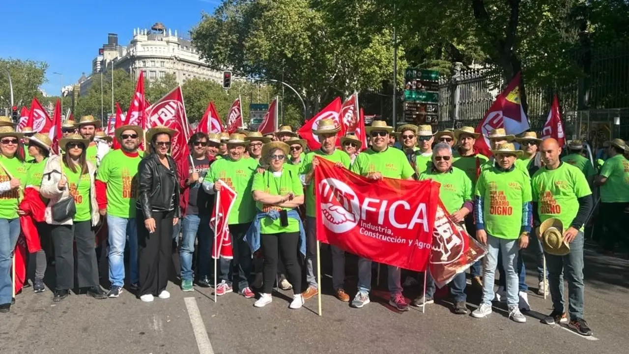 Trabajadores del campo exigen ante el Minsterio un sector con "futuro y derechos"