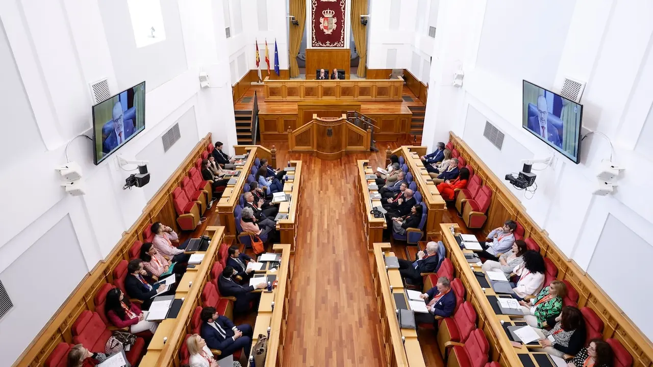 Arrancan en Castilla-La Mancha las XV Jornadas de Derecho Parlamentario apelando al "diálogo" y reivindicando al "diputado individual"