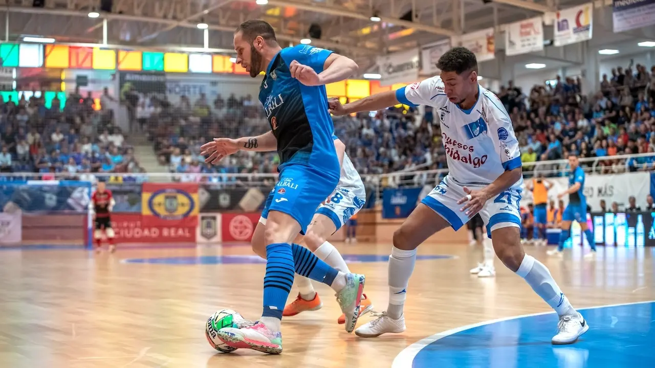 Tablas en el Virgen de la Cabeza en un derbi con emoción hasta el final (1-1)