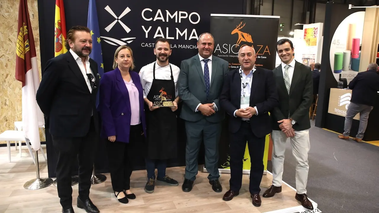 El chef Miguel Carretero del restaurante Santerra, premio Asiccaza 2024