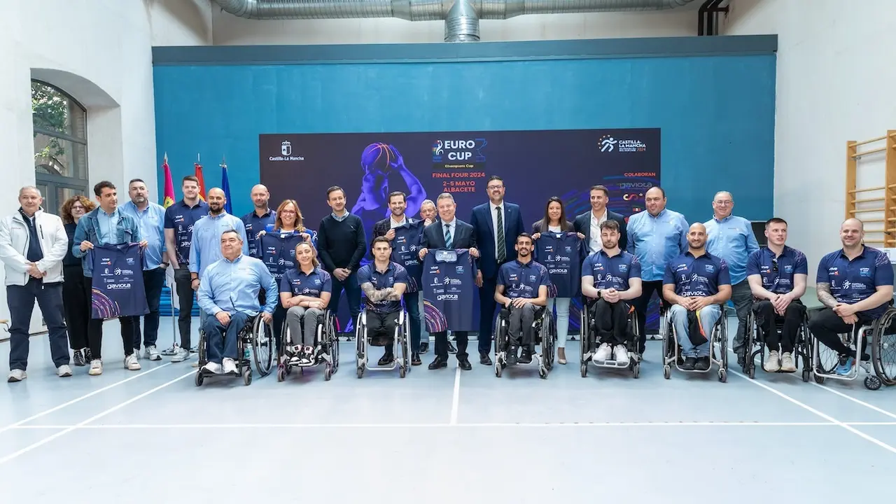 El presidente de Castilla-La Mancha, Emiliano García-Page, ha asistido en el Campus Universitario Fábrica de Armas de Toledo al acto de presentación de la Euro Cup de Baloncesto en Silla de Ruedas 2024