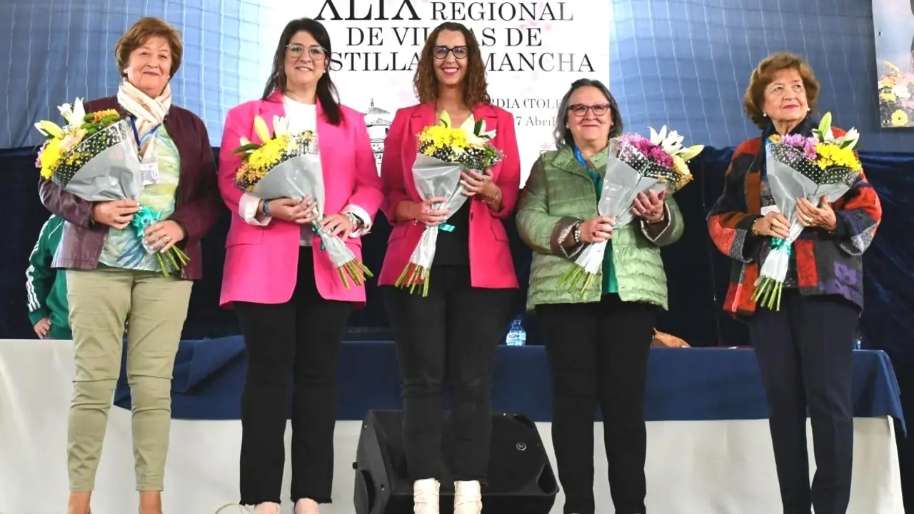 La consejera de Igualdad de Castilla-La Mancha, Sara Simón, en la XLIX Asamblea Regional de Viudas celebrada en La Guardia (Toledo)