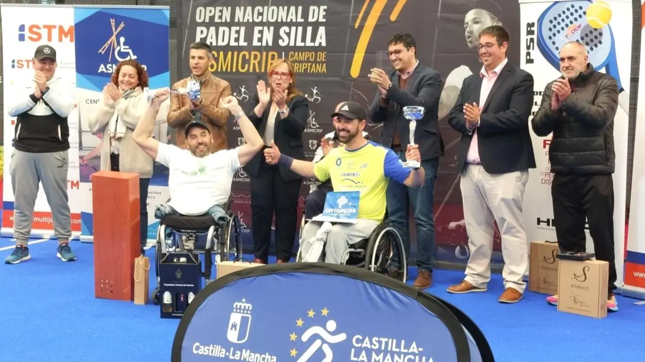 42 jugadores participan en el VI Open Nacional de Pádel en Silla de Ruedas