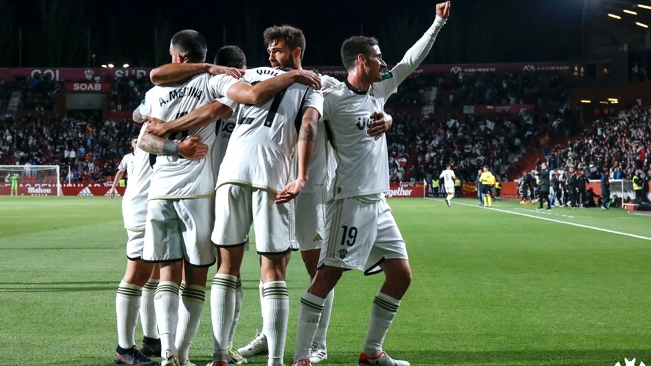 El Albacete Balompié gana al Eibar en casa y sale de la zona de descenso (2-1)