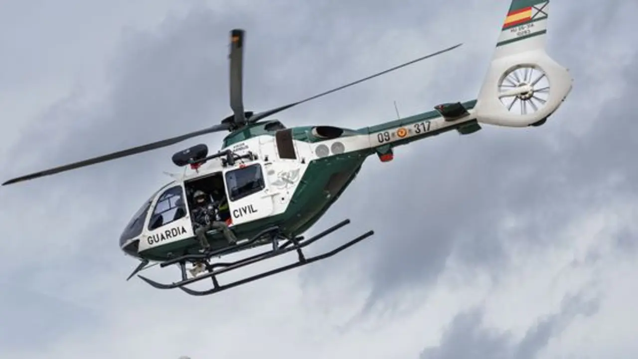 Muere un joven barranquista de 35 años cuando practicaba rapel en una montaña, helicóptero, rescate, búsqueda, barranco,
