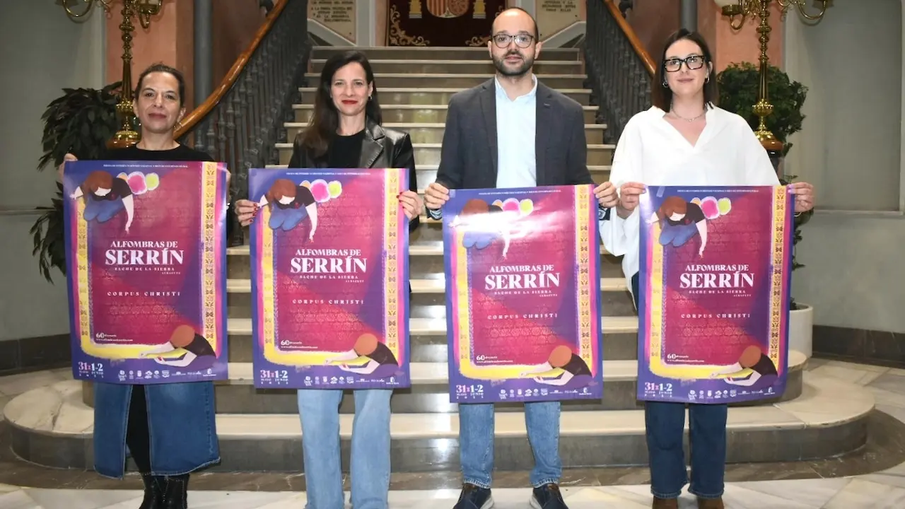 Las alfombras de serrín de Elche de la Sierra (Albacete) celebran su 60 aniversario