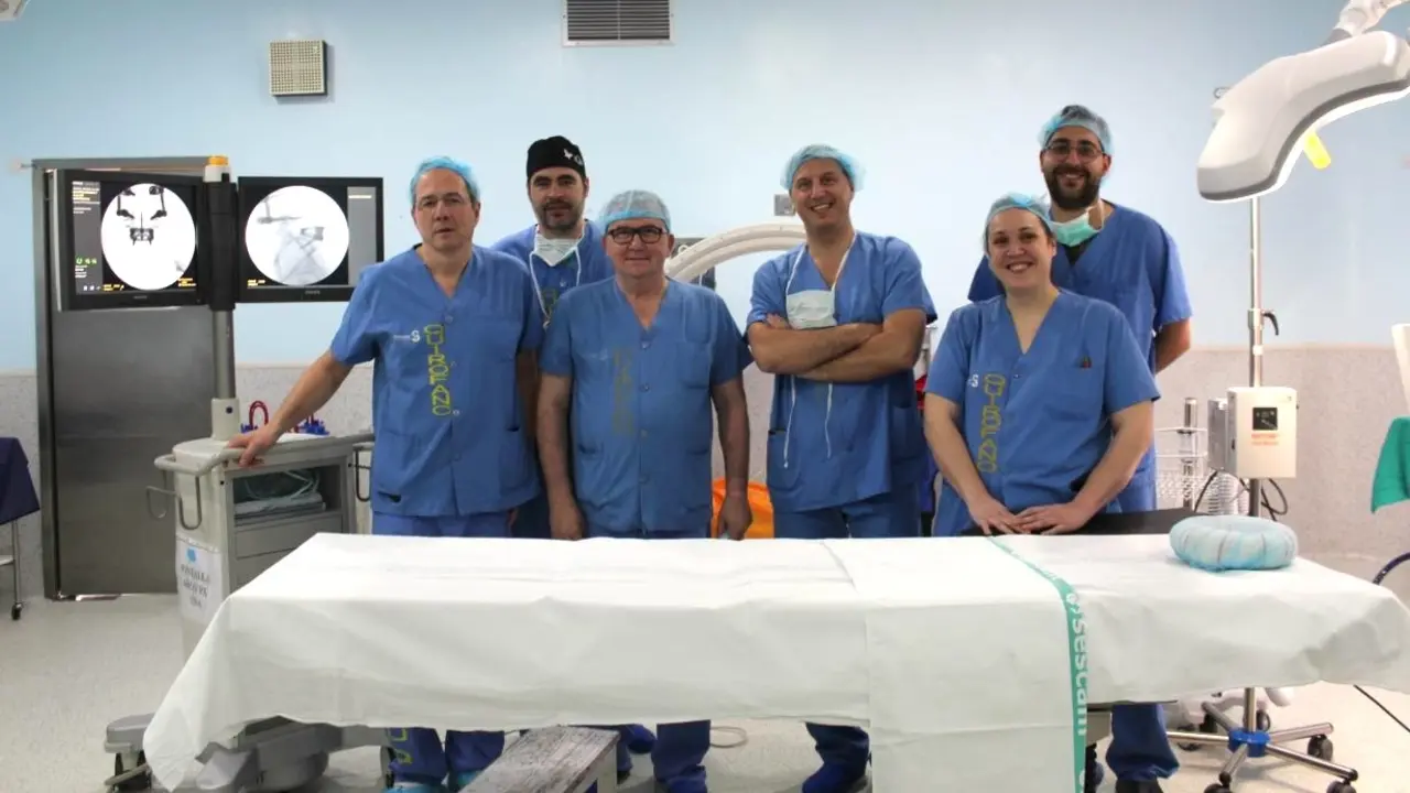 El servicio de Traumatología de Albacete incorpora dos nuevas técnicas en cirugía de columna