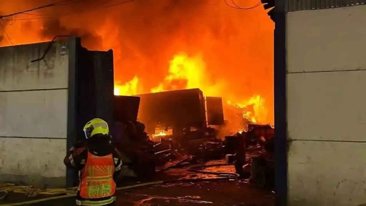 Se declara un incendio en el exterior de una chatarrería de Pepino (Toledo), con un afectado