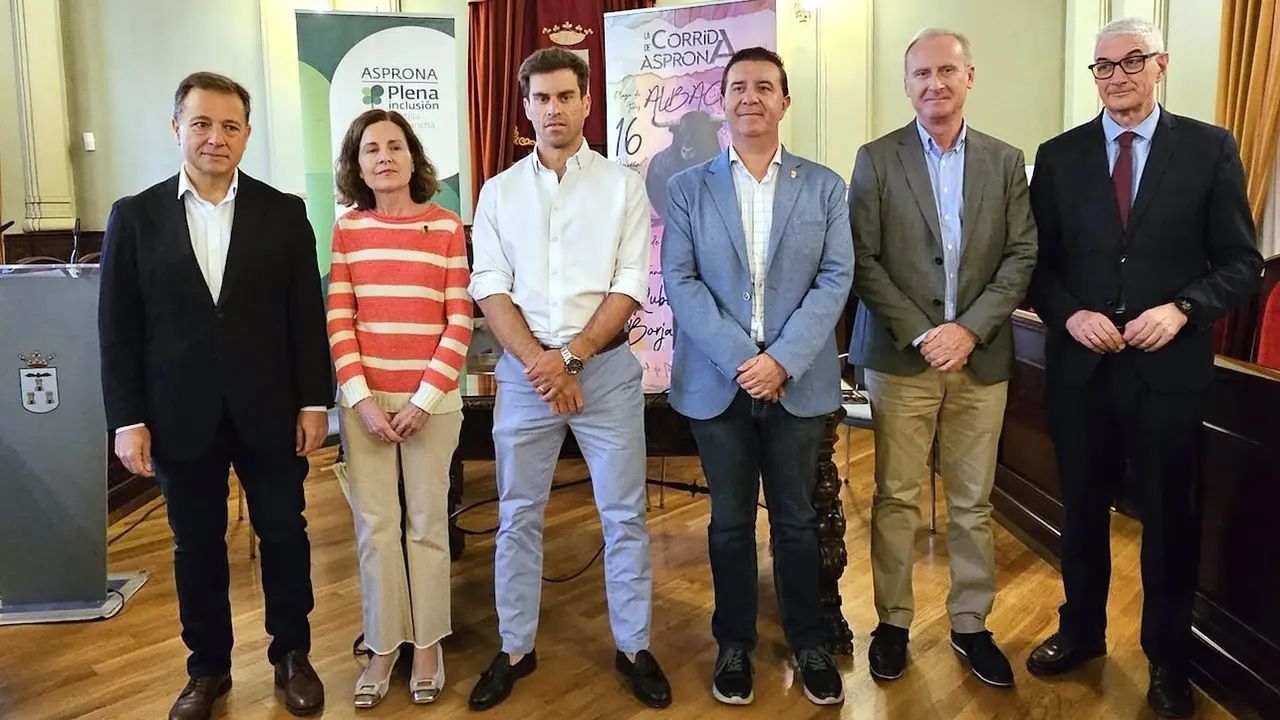 El Fandi, Rubén Pinar y Borja Jiménez, cartel de la LII Corrida de Asprona