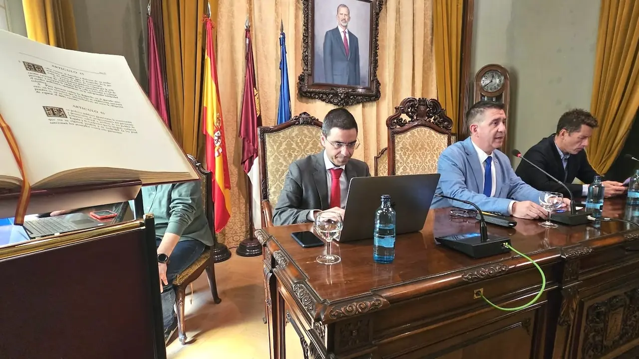 En la imagen un instante del Pleno de la Diputación Provincial de Albacete