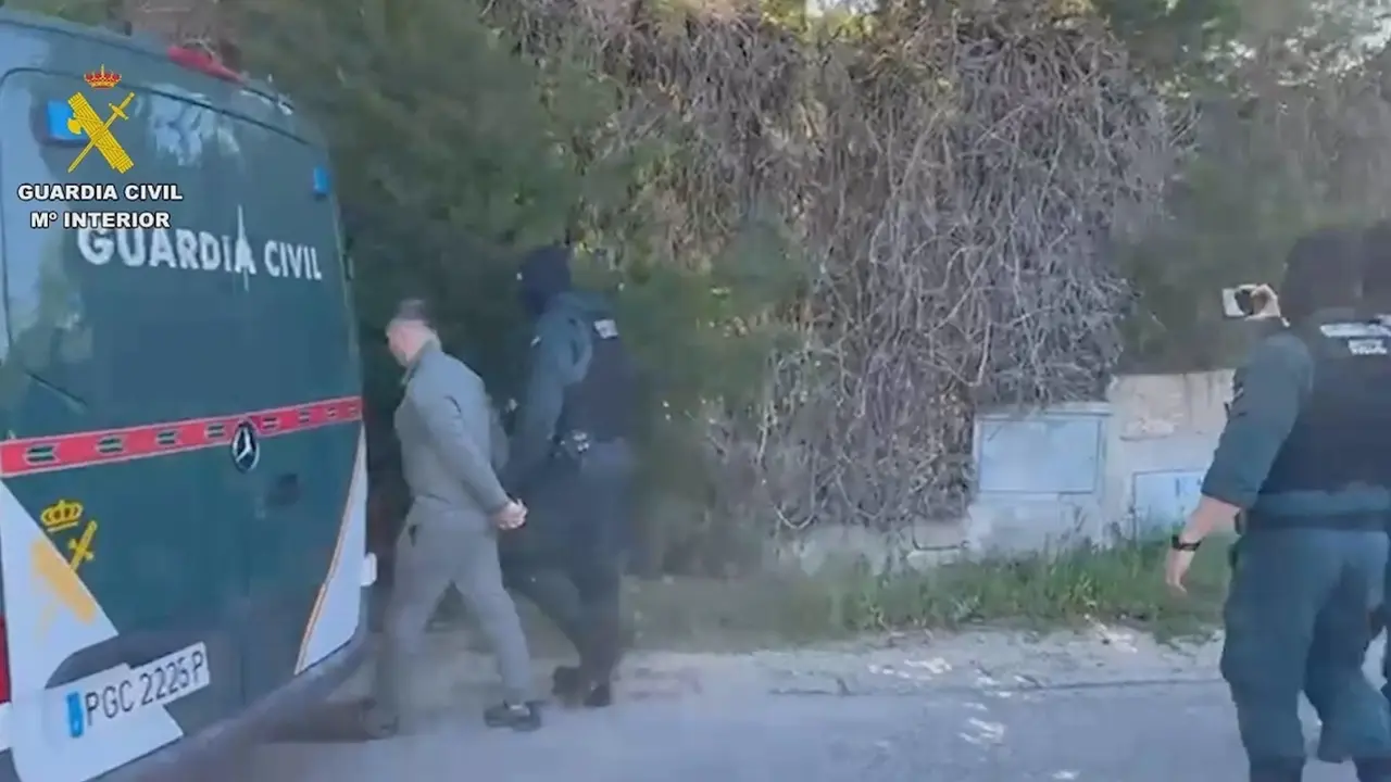 Cinco detenidos por robar más de un millón en botellas de alcohol y perfumes