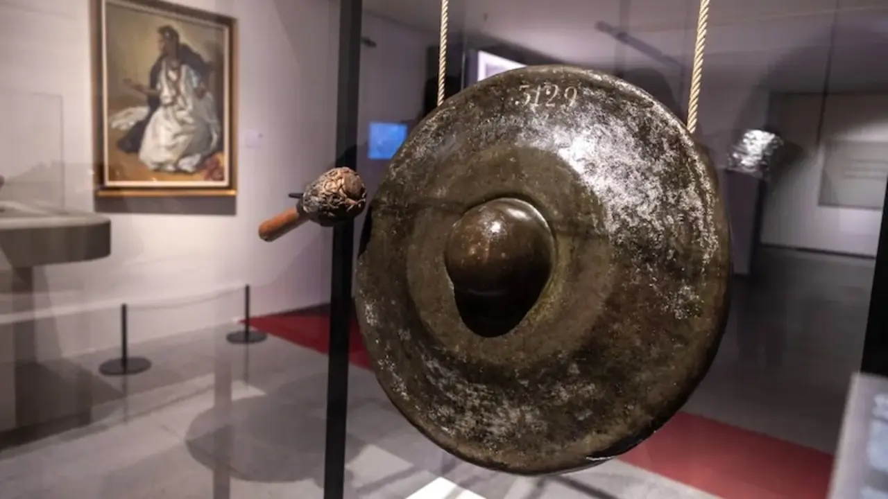 De tambores a gongs, el Museo del Ejército muestra su colección de instrumentos musicales