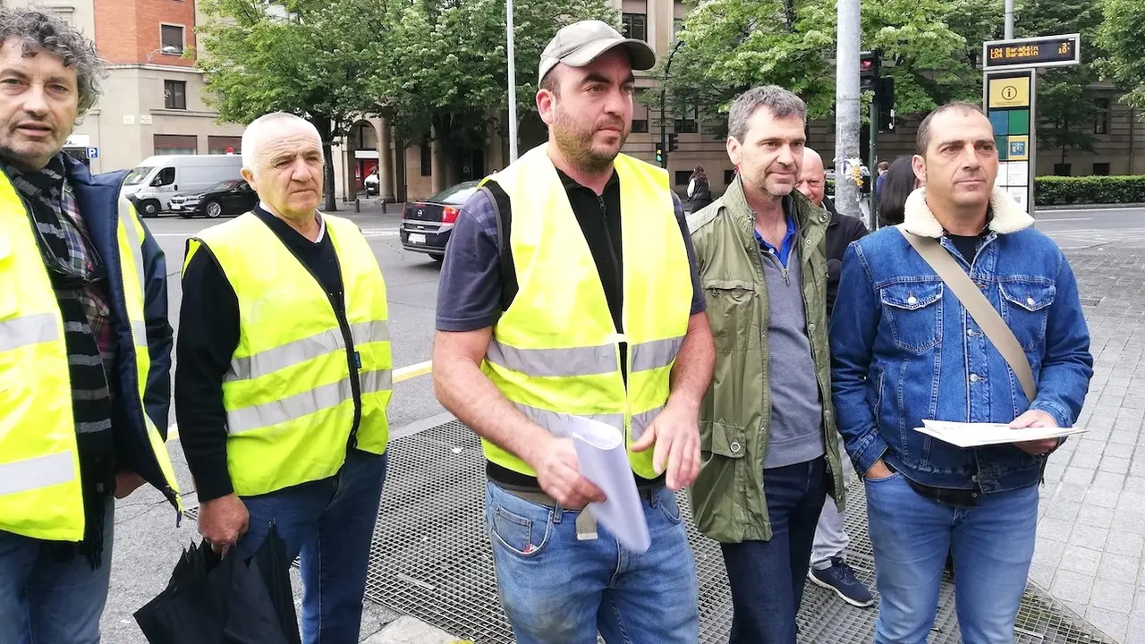 Organizaciones agrarias españolas y francesas, incluidas Adeccu y Adecgu, se movilizarán en la frontera con Francia