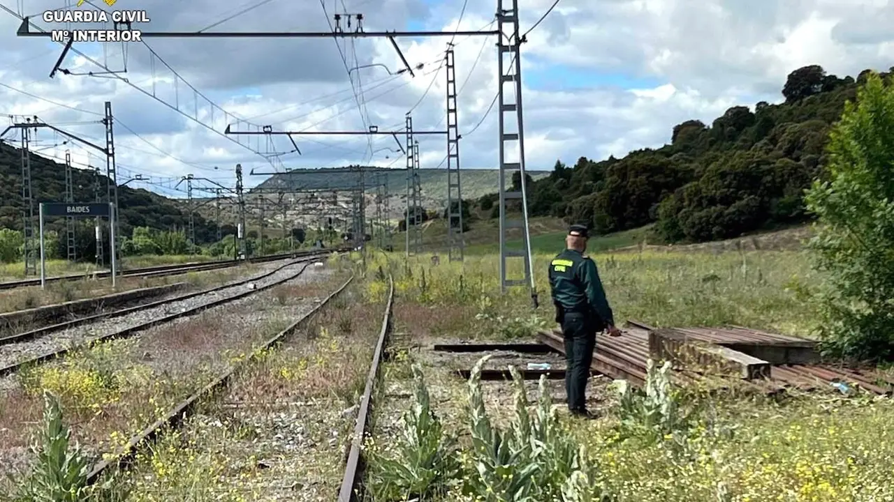 Seis investigados por la sustracción de raíles de vías del tren en la estación de Baides (Guadalajara)