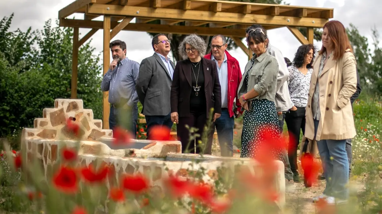 La consejera de Desarrollo Sostenible, Mercedes Gómez, visita las obras de adecuación del Vivero Central de Toledo y presenta el libro ‘Insectos’, en el aula de Educación Ambiental, donde además ha contado con la presencia de grupos de centros educativos participando en distintos talleres