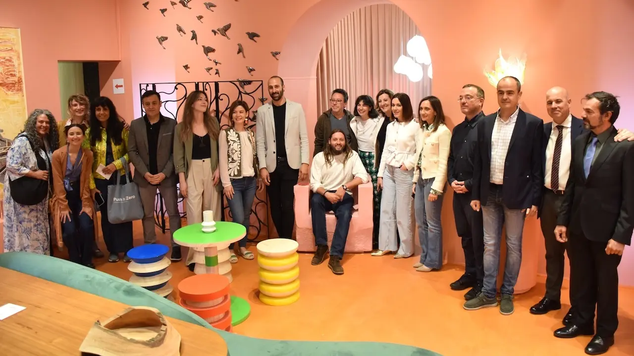 La consejera de Economía, Empresas y Empleo, Patricia Franco, visita el espacio ‘Artesanía, pasado, presente y futuro’, de Legado Artesano, en la edición 2024 de Casa Decor, que se celebra en el Palacio de la Trinidad de Madrid