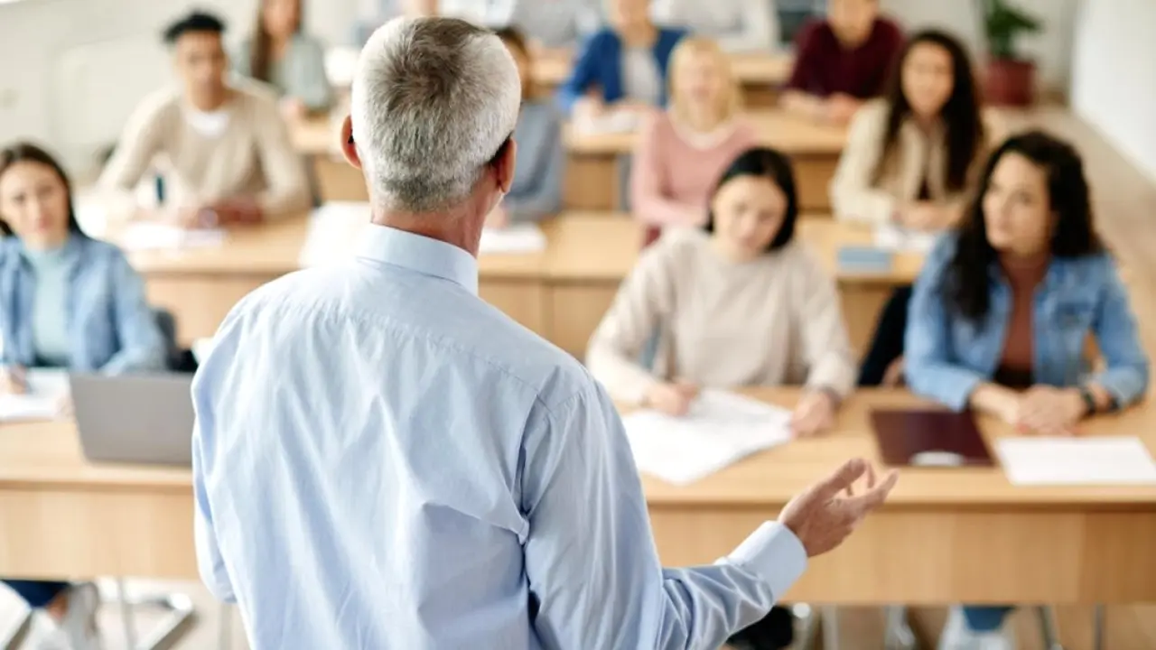 Educación establece el plazo para solicitar plaza en el Bachillerato de adultos