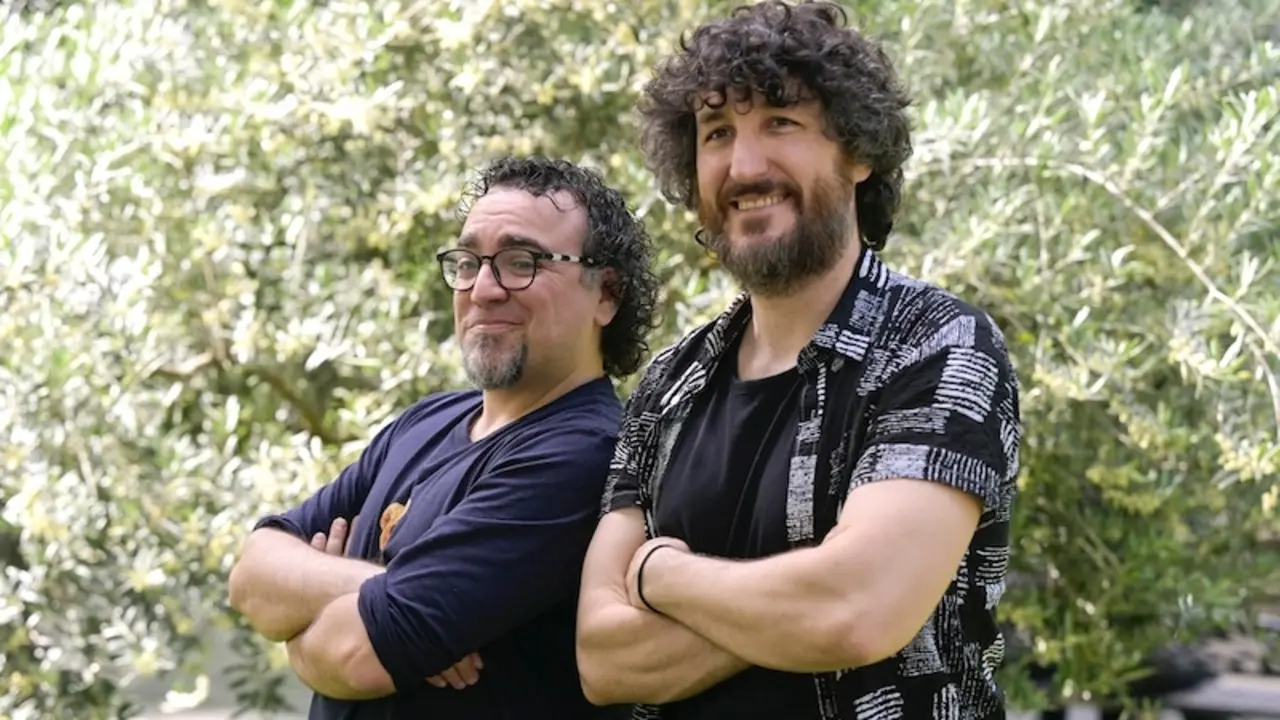 La banda de rock 'The Buyakers' presenta cada mes una nueva canción de su nuevo trabajo - EFE/Jesús Monroy