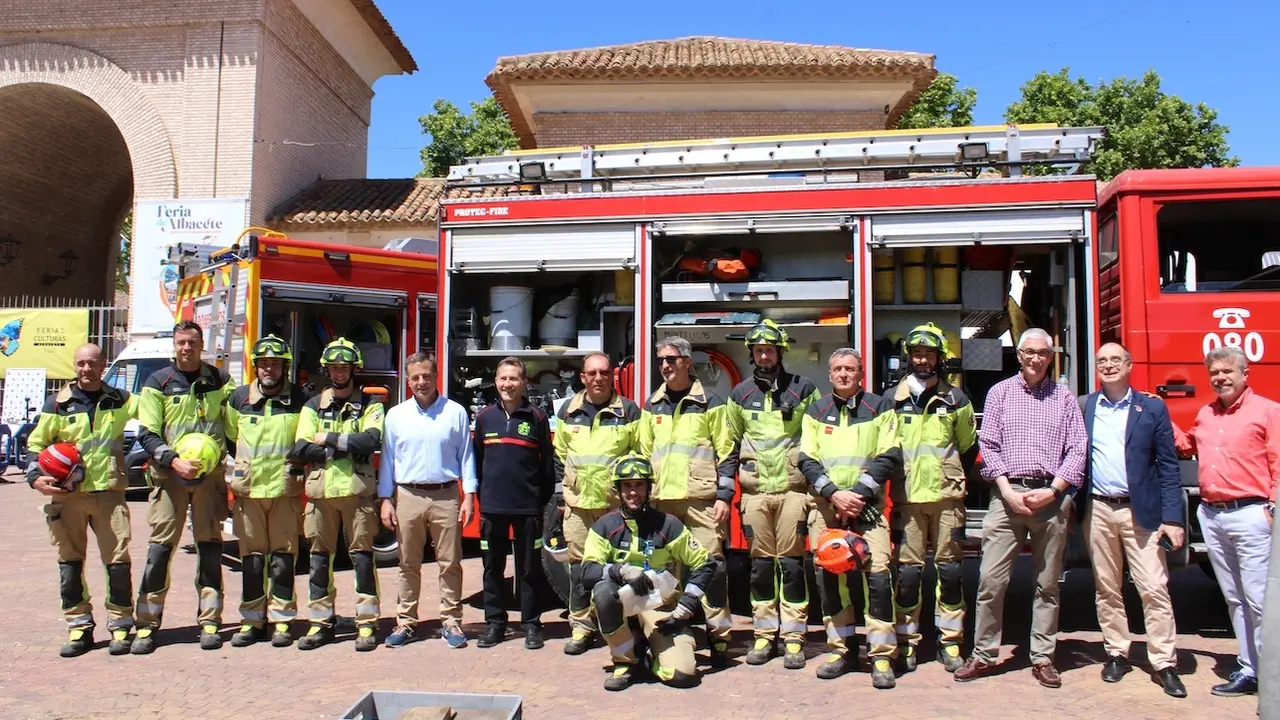 Servicios de emergencia dan a conocer en un simulacro las acciones que realizan
