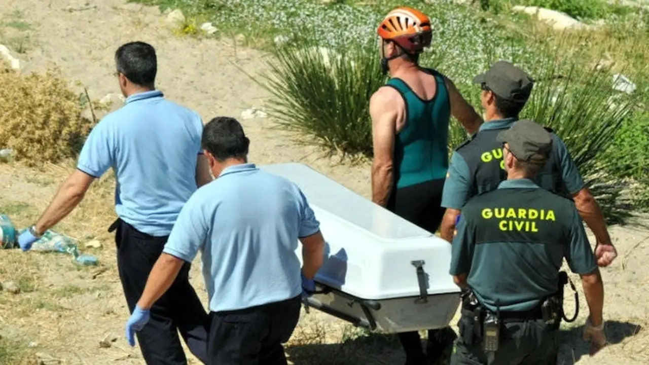 cadáver, paraje, crimen, Guardia Civil, asesinato, funerarios, forenses, rescate, búsqueda,