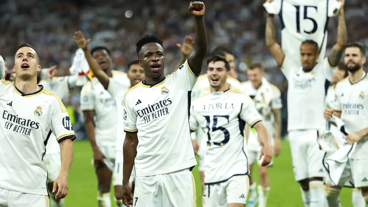 Los jugadores del Real Madrid celebran el pase a la final de la Champions