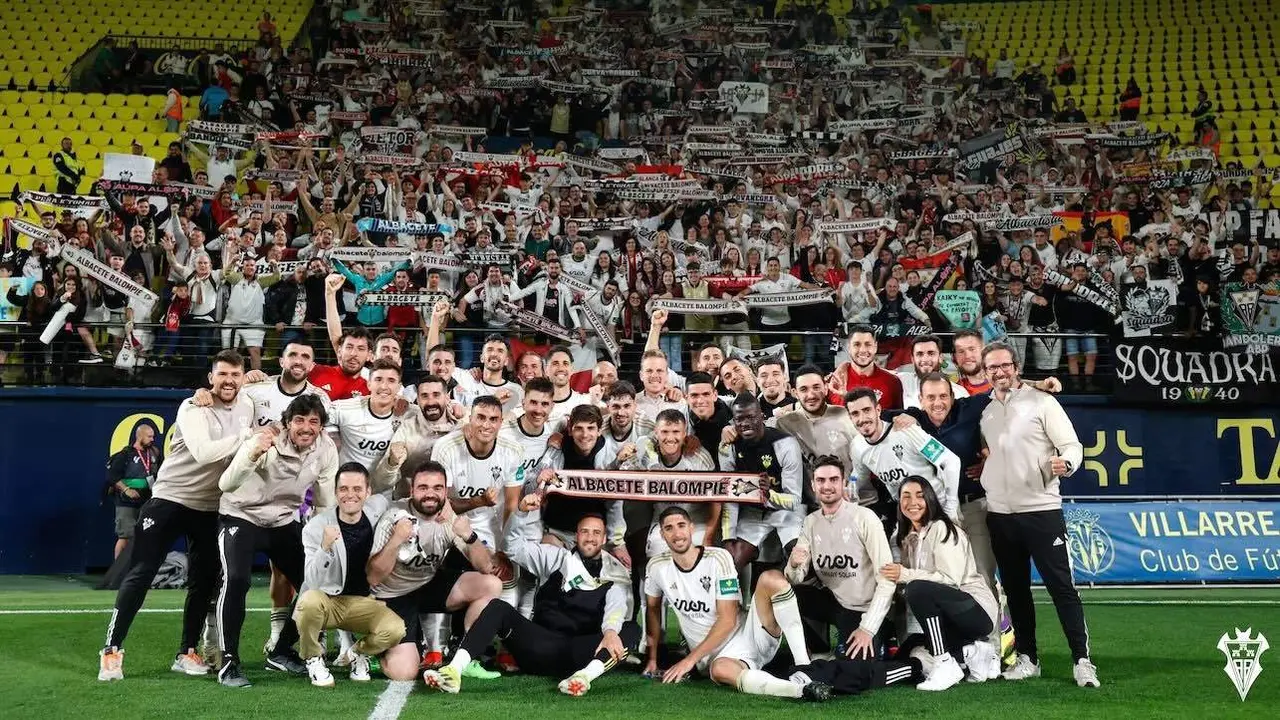 El Albacete Balompié sella la permanencia ante un Villarreal B casi descendido (2-2)