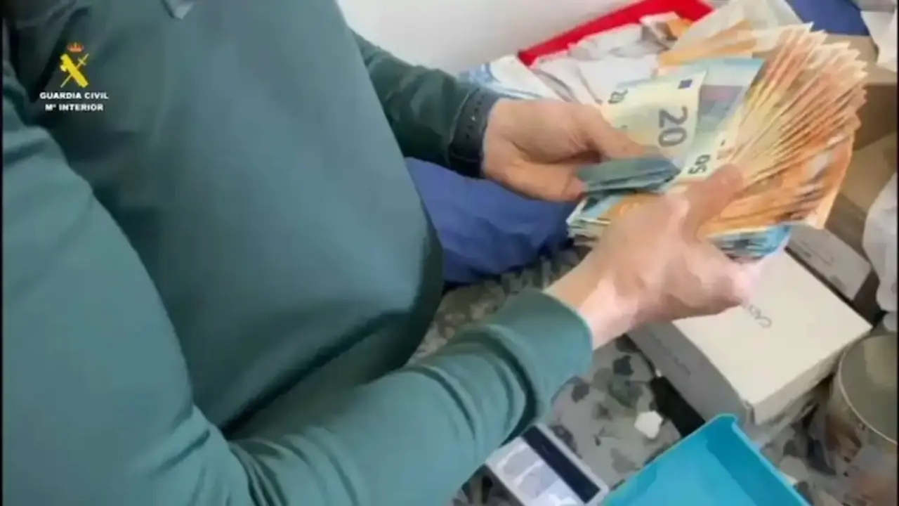 Dos detenidos por venta de drogas y de medicamentos de estimulación sexual