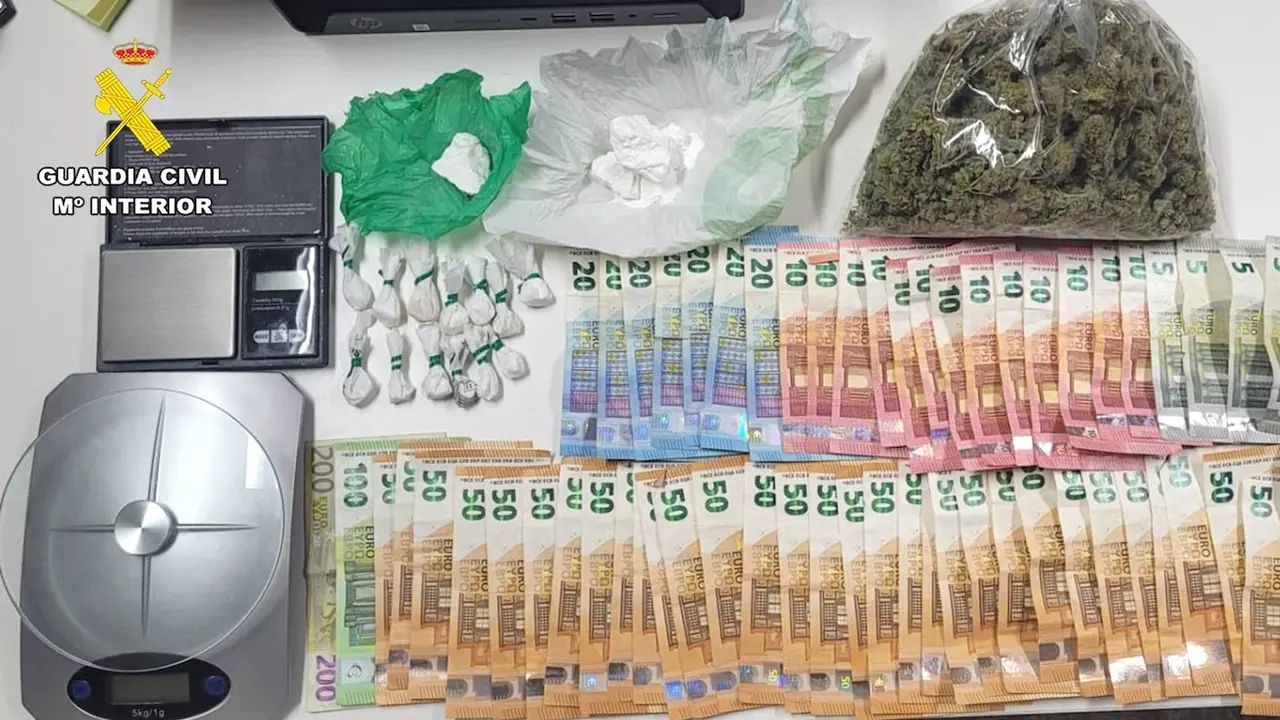 Dos detenidos en un pueblo de Albacete con mil dosis de droga listas para vender
