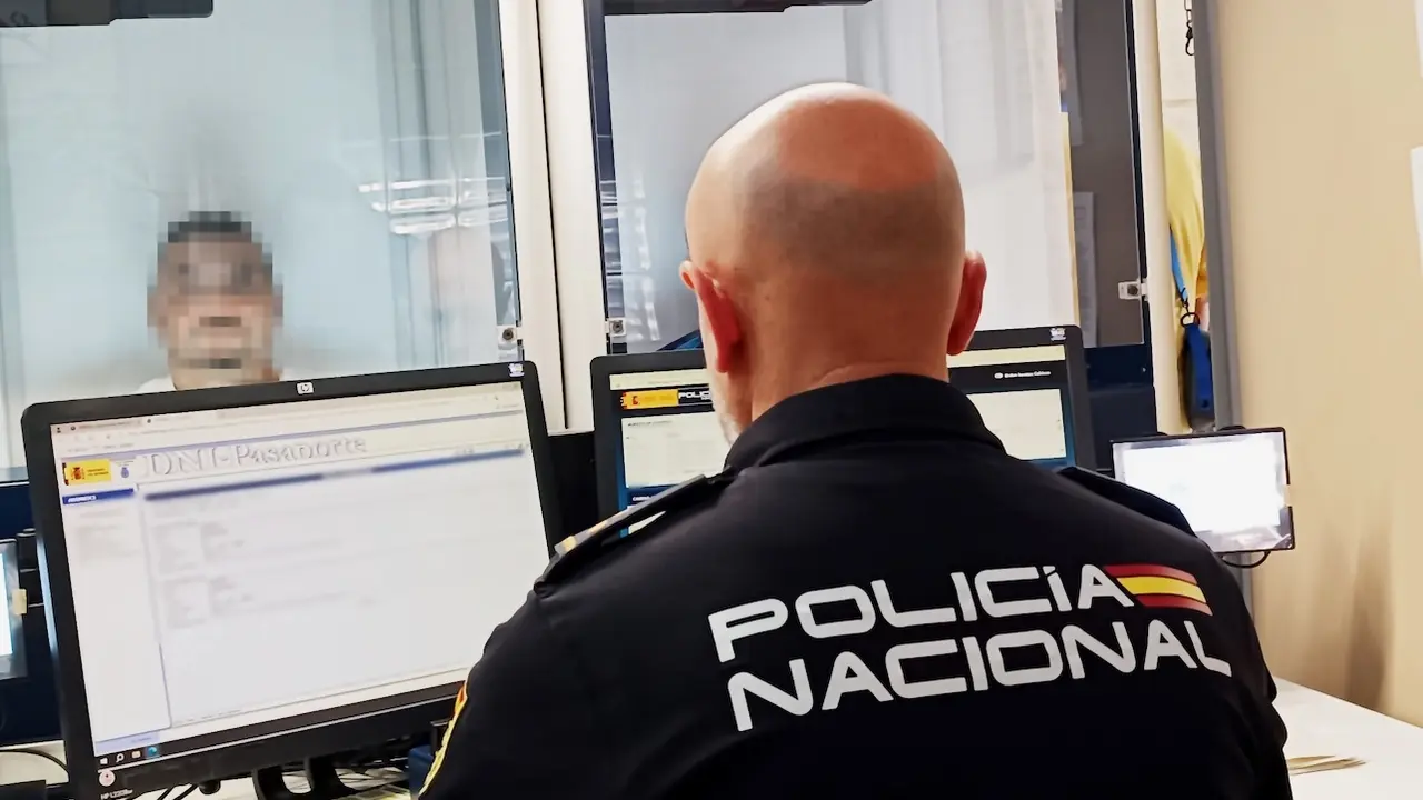 La Policía Nacional pone en marcha el DNI Exprés en las Comisarías de Castilla-La Mancha