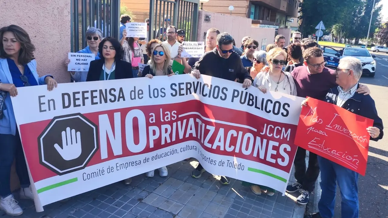 El personal laboral de Educación pide la sustitución "inmediata" de bajas y jubilaciones