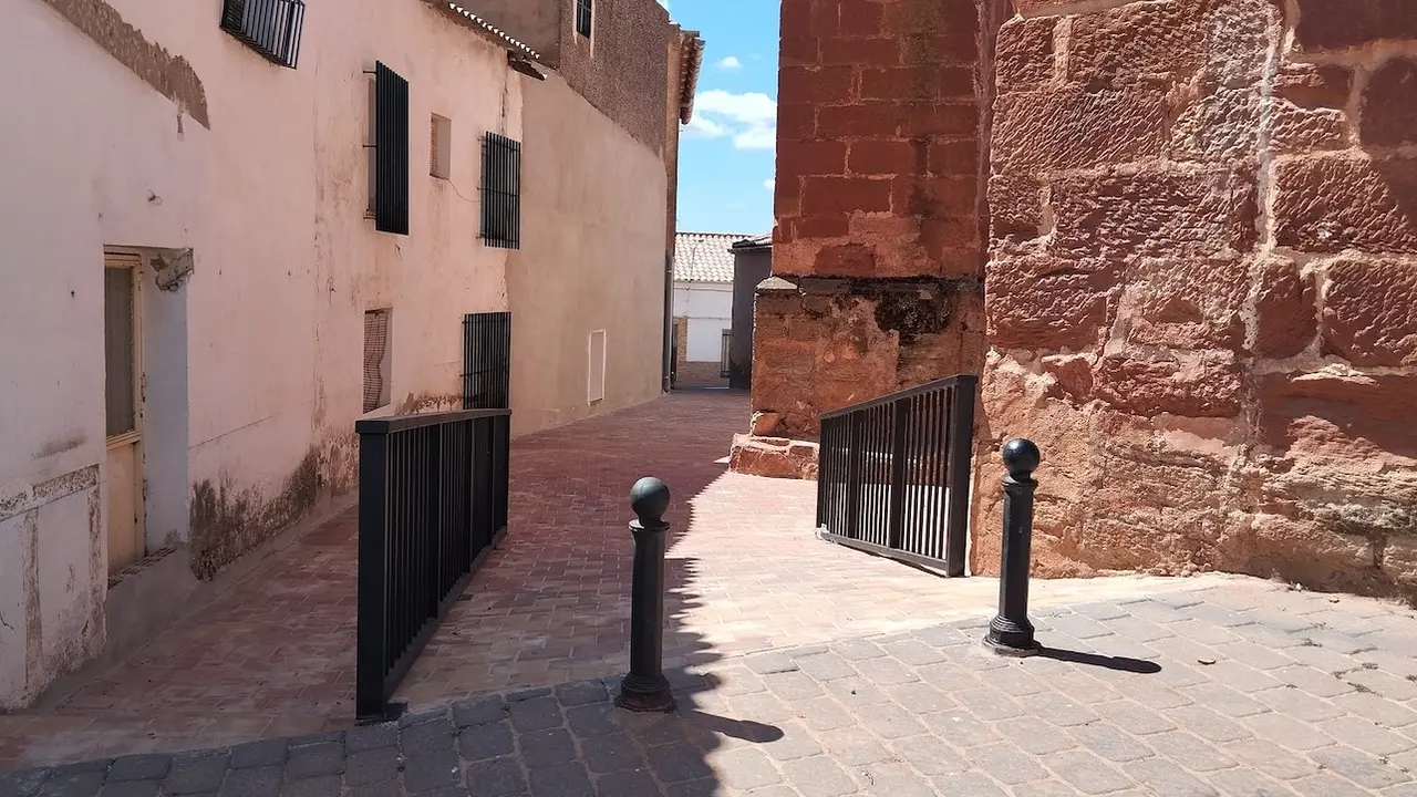 Terrinches (Ciudad Real) consigue reabrir el callejón de la Iglesia, cerrado desde los años 60
