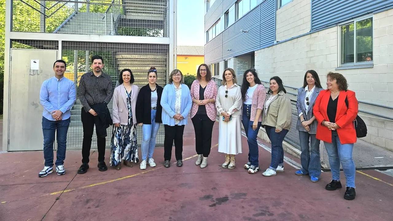 La consejera de Igualdad de Castilla-La Mancha, Sara Simón, durante su visita a las instalaciones de Guada Acoge