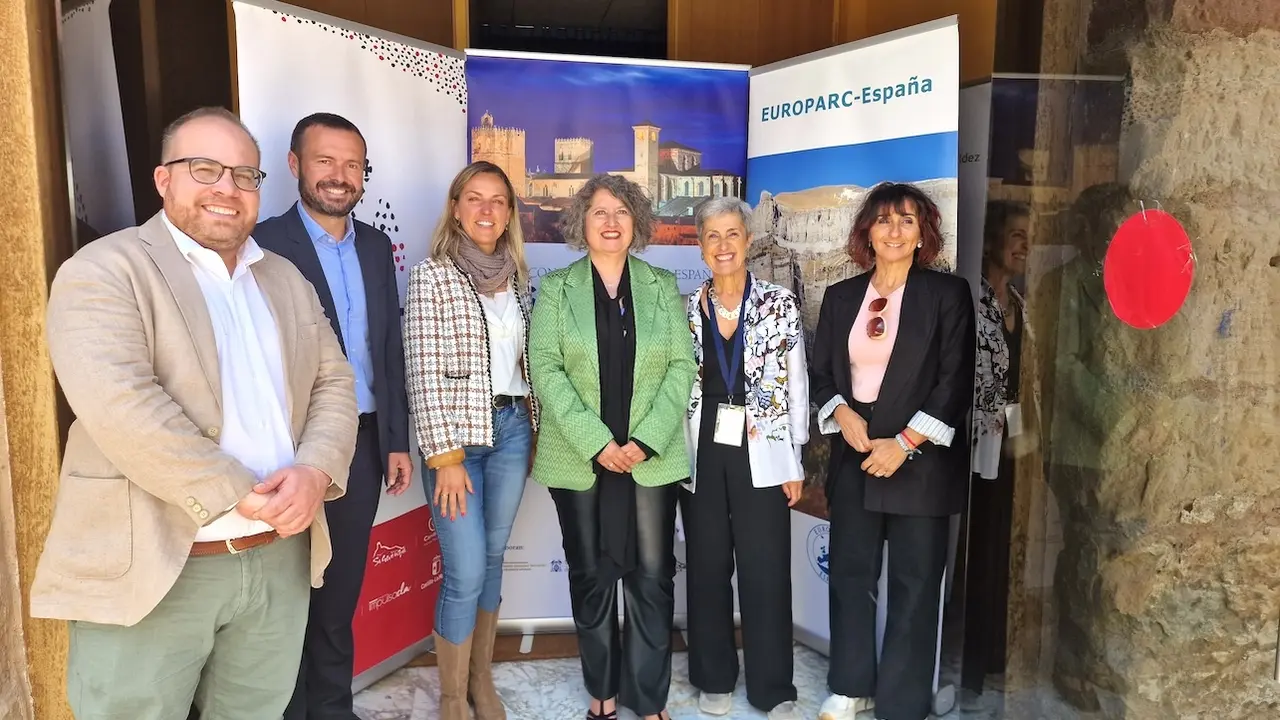 La consejera de Desarrollo Sostenible de Castilla-La Mancha, Mercedes Gómez, ha participado en la clausura del XXII Congreso ESPARC, organizado por la Consejería de Desarrollo Sostenible y EUROPARC-España en Sigüenza (Guadalajara)