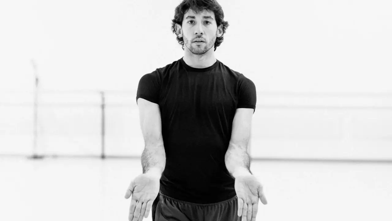 El bailarín principal en el Ballet de Zúrich desde 2022, el albaceteño Esteban Berlanga Fernández - Fotografía: Gregory Batardon