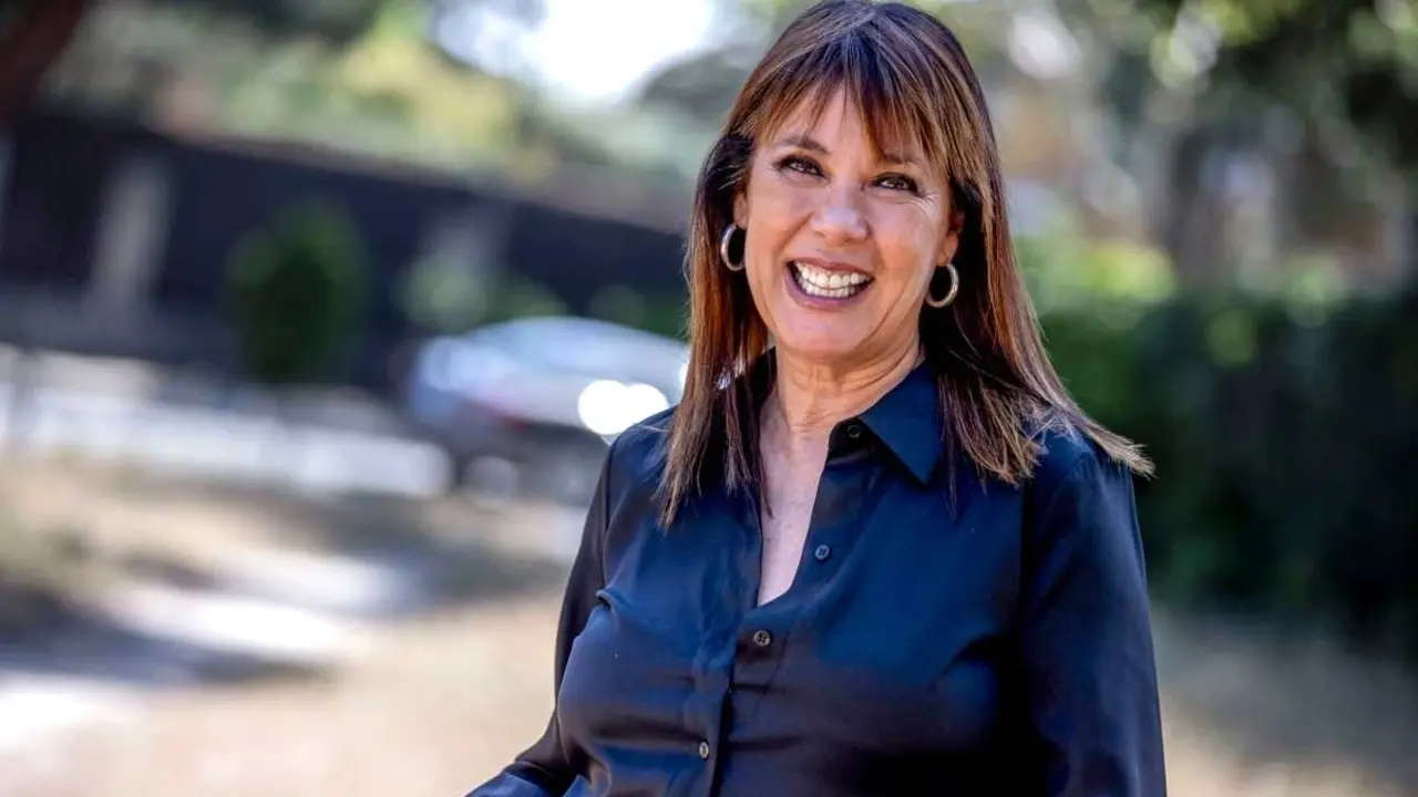 La actriz y directora de cine toledana Mabel Lozano posa en un momento de la entrevista - EFE/Ismael Herrero