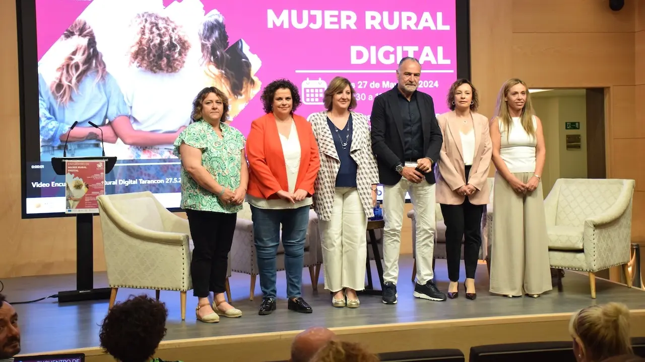 La consejera de Economía, Empresas y Empleo, Patricia Franco, ha participado en la jornada del proyecto de Formación en Competencias Digitales para Mujeres en el Ámbito Rural de la provincia de Cuenca