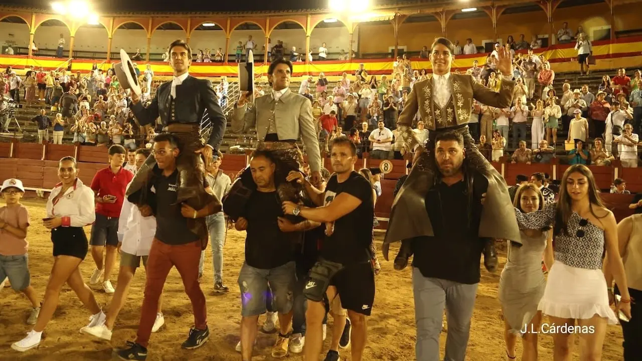 Galán, Ventura y Vicens dieron una gran tarde de toreo a caballo en Toledo