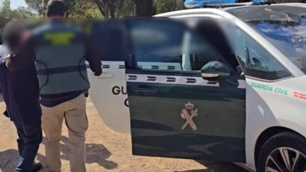 Un hombre secuestra a la hija de su mujer y la tiene como esclava sexual seis años
